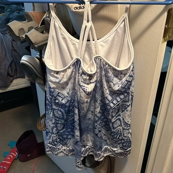 Top - Picture 2 of 2